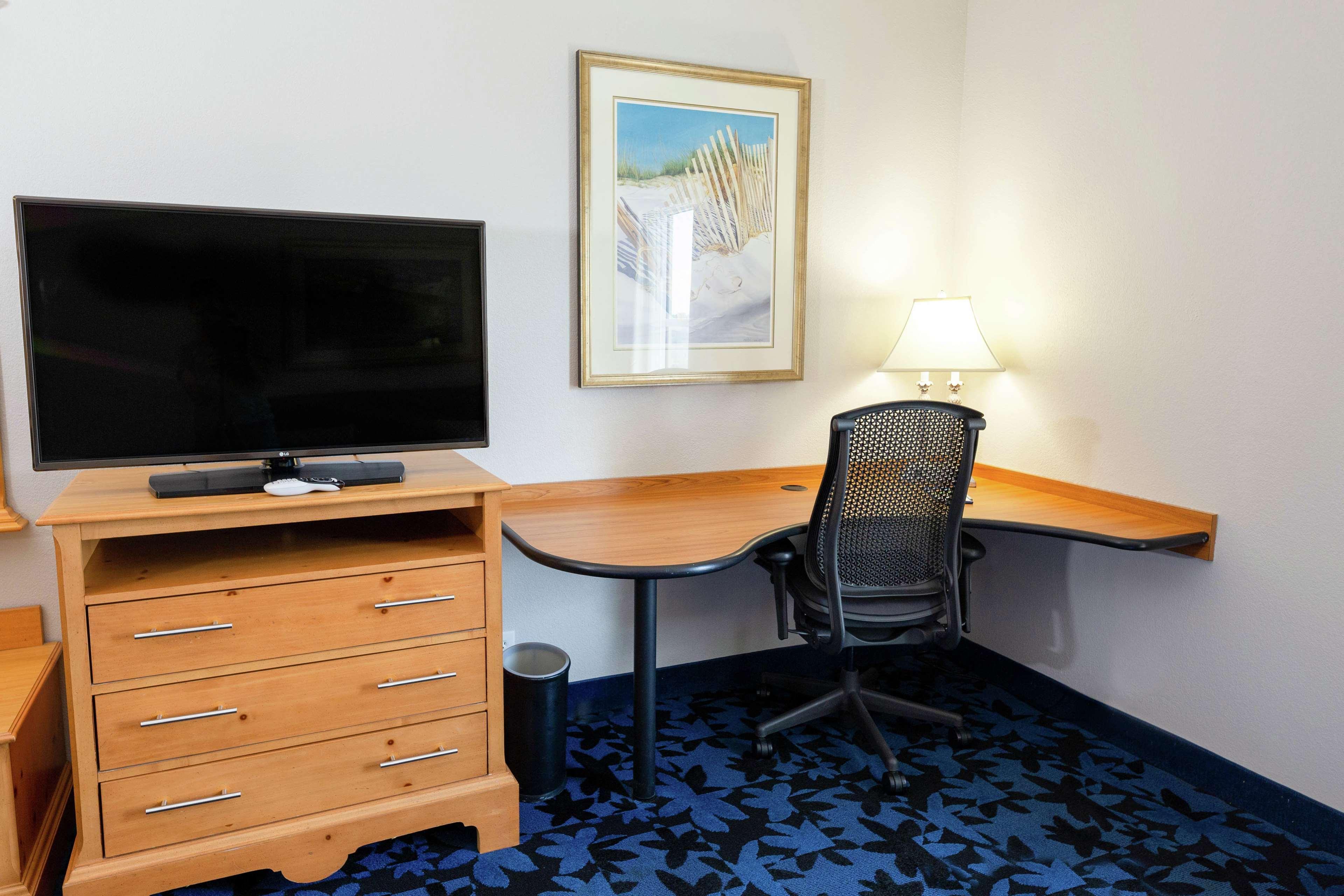Hampton Inn & Suites Jacksonville Deerwood Park Exterior foto